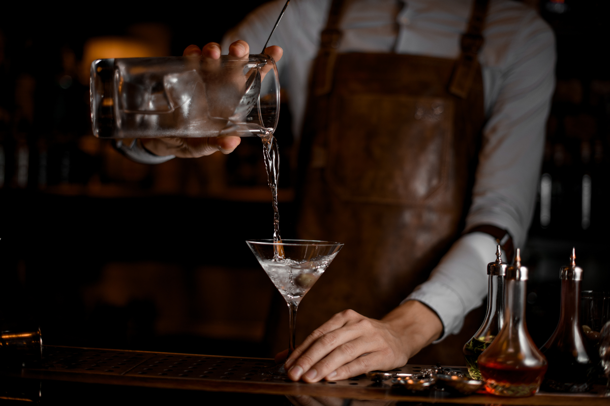 There Are Only Six Cocktails (Part 2) - The Martini | Rusty Barrel